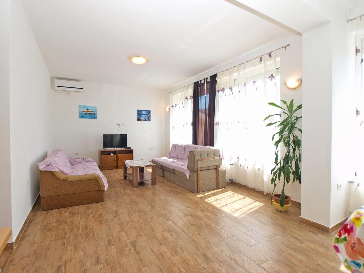 Apartments Edin 1359 Peroj Zewnętrze zdjęcie